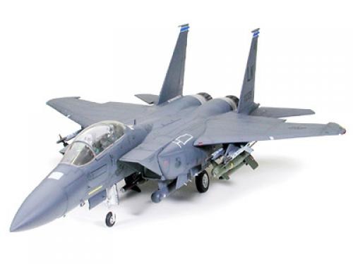 [60312] 1/32 F-15E Strike Eagle